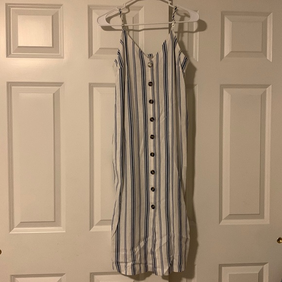 Forever 21 Dresses & Skirts - White and blue striped dress